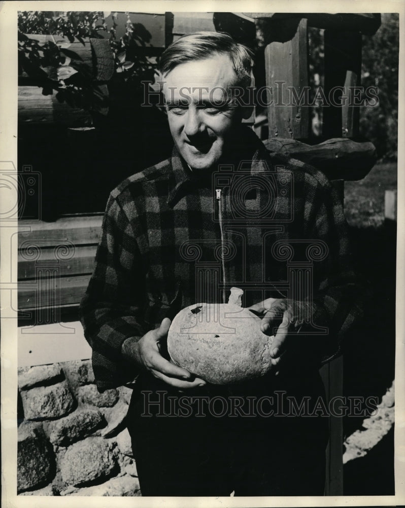 1938 Press Photo George Town of Woman lake, Minn &amp; Indian artifacts - neb44261 - Historic Images