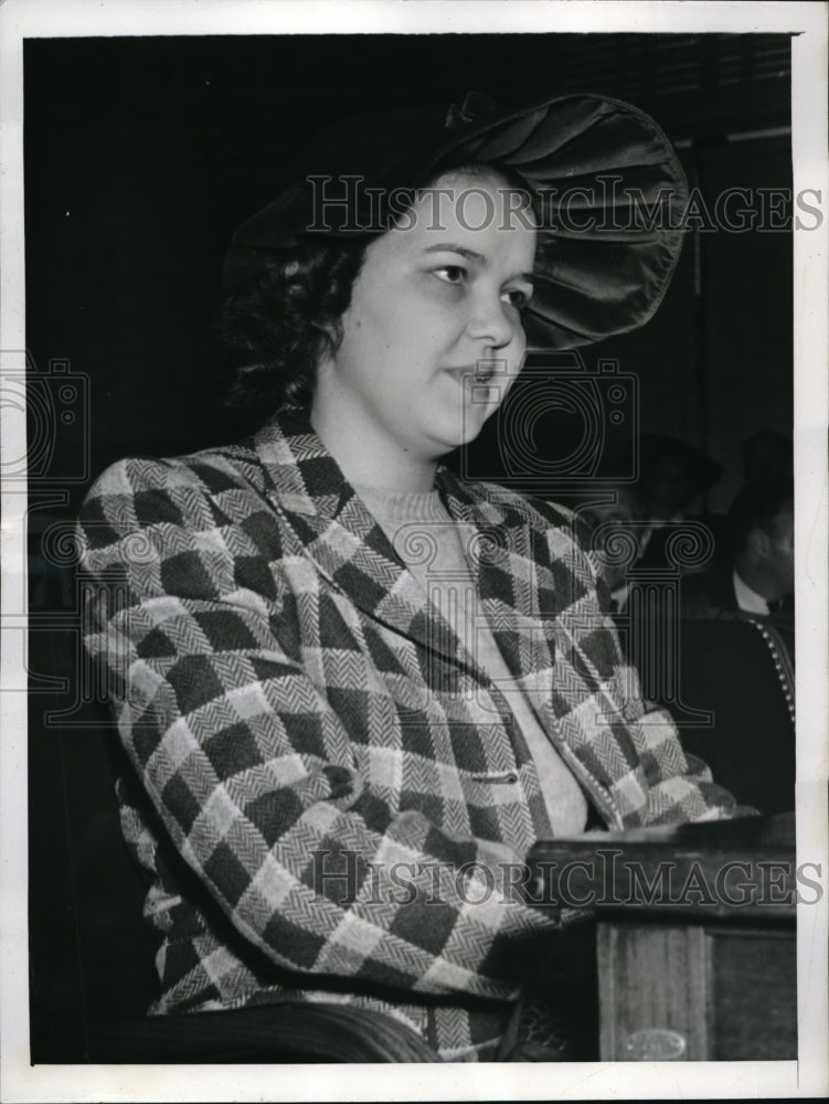 1941 Press Photo Penney Adams testifies that BPM discriminated in hiring-Historic Images