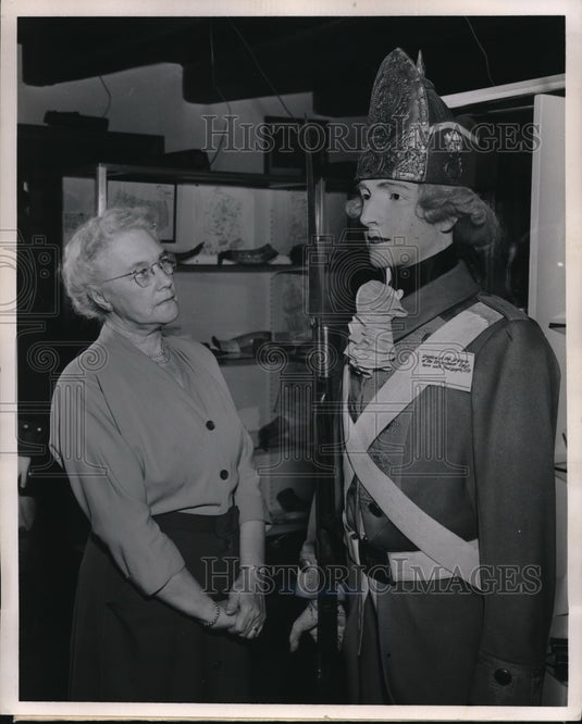 1955 Tourist at restores Ft Ticonderoga, NY, a replica 1977 soldier - Historic Images