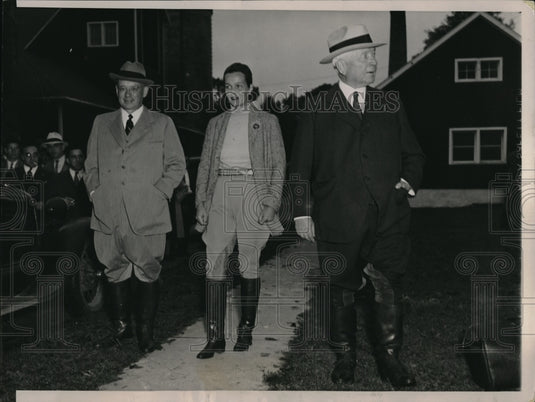 1936 Press Photo Kan. Gov Alf Landon , pres. candidate, Mrs J Drake Jr & dad - Historic Images