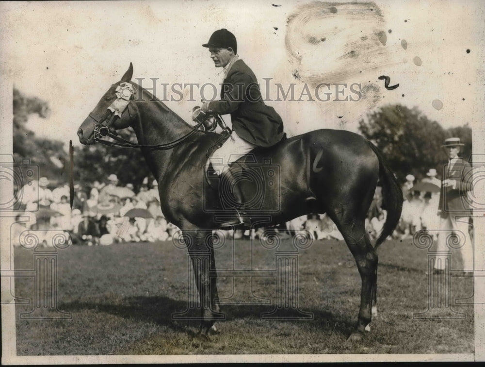 1924 horseman and socialite Bayard Tuckerman of Hamilton, Mass - Historic Images