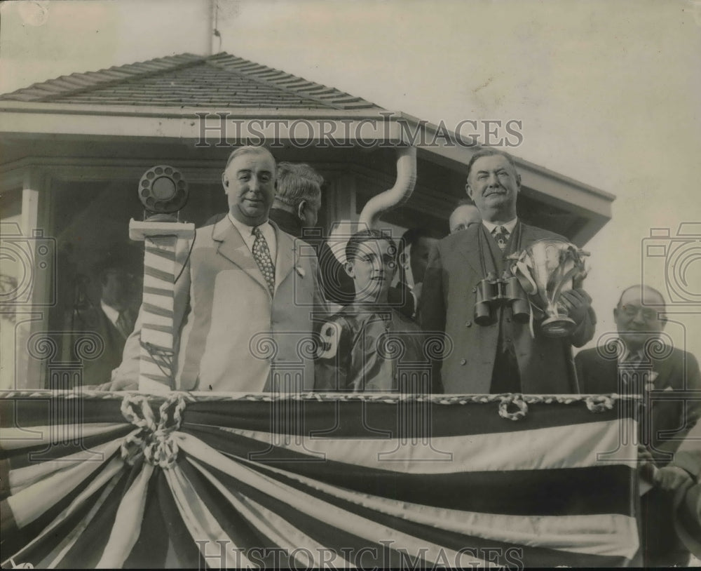1928 Press Photo Chicago Mayor Thompson &amp; jockey Pascuma. Wm Daniel - Historic Images