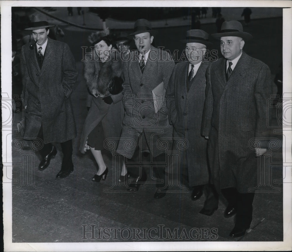 1943 Press Photo NYC, Thomas Aurelio, M Schwartz,D Madigan,T Sheridan, attys - Historic Images