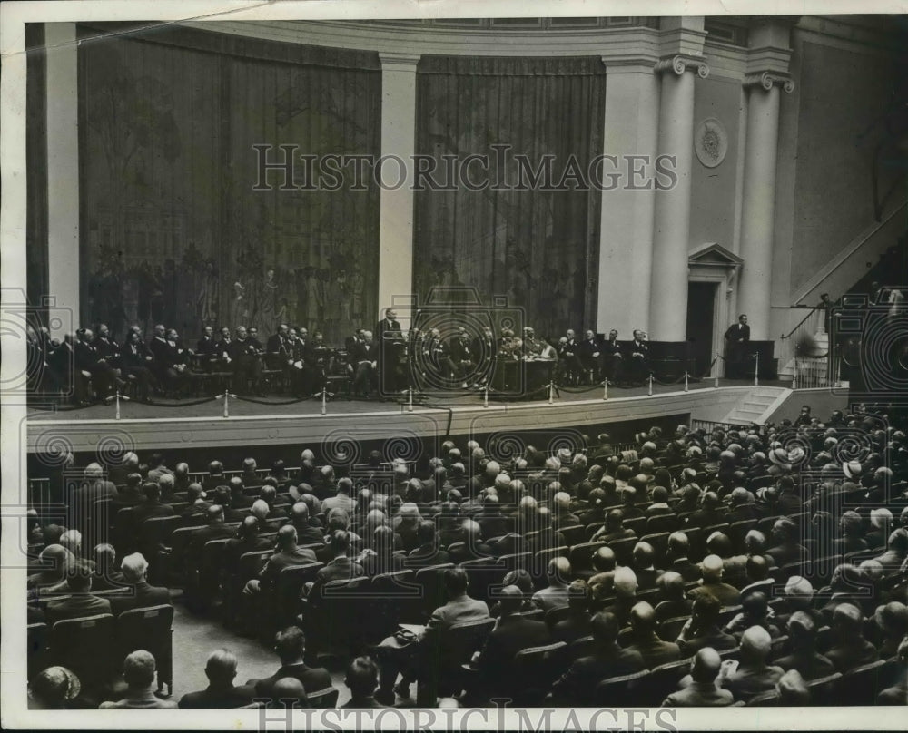 1931 President Hoover addressing Chamber of Commerce Convention-Historic Images