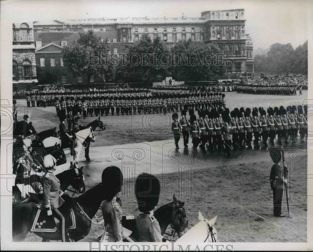 1949 Duke of Glucoester Trooping color Ceremony  - Historic Images
