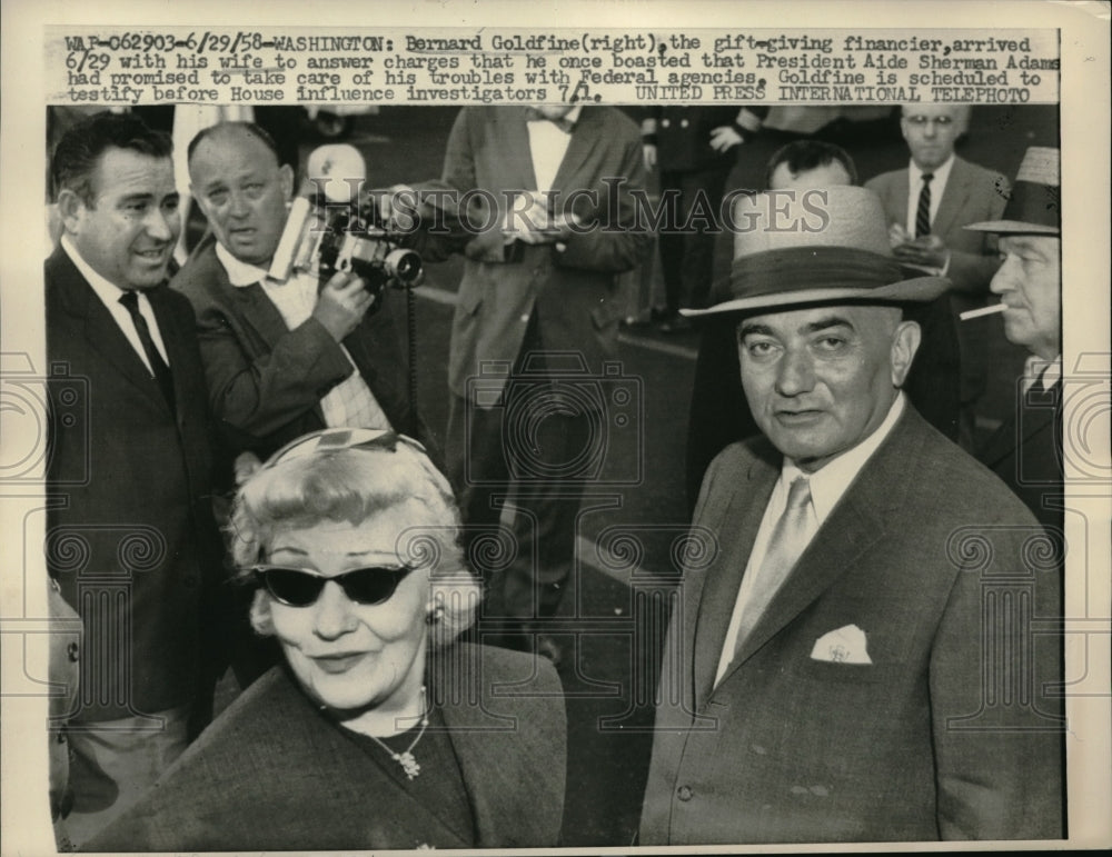 1958 Press Photo Industrialist Bernard Goldfine &amp; wife in D.C.-Historic Images