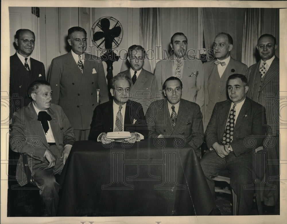 1943 Italian Amer leaders in NYC, L Antonini,F Pecora,G Pope, - Historic Images