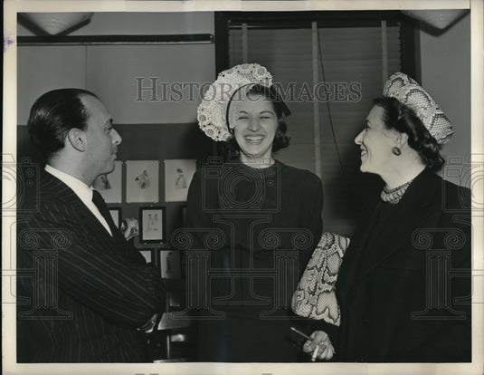 1938 Solida Arbb Wins Hat Contest,Miss Dache & John-Frederics-Historic Images