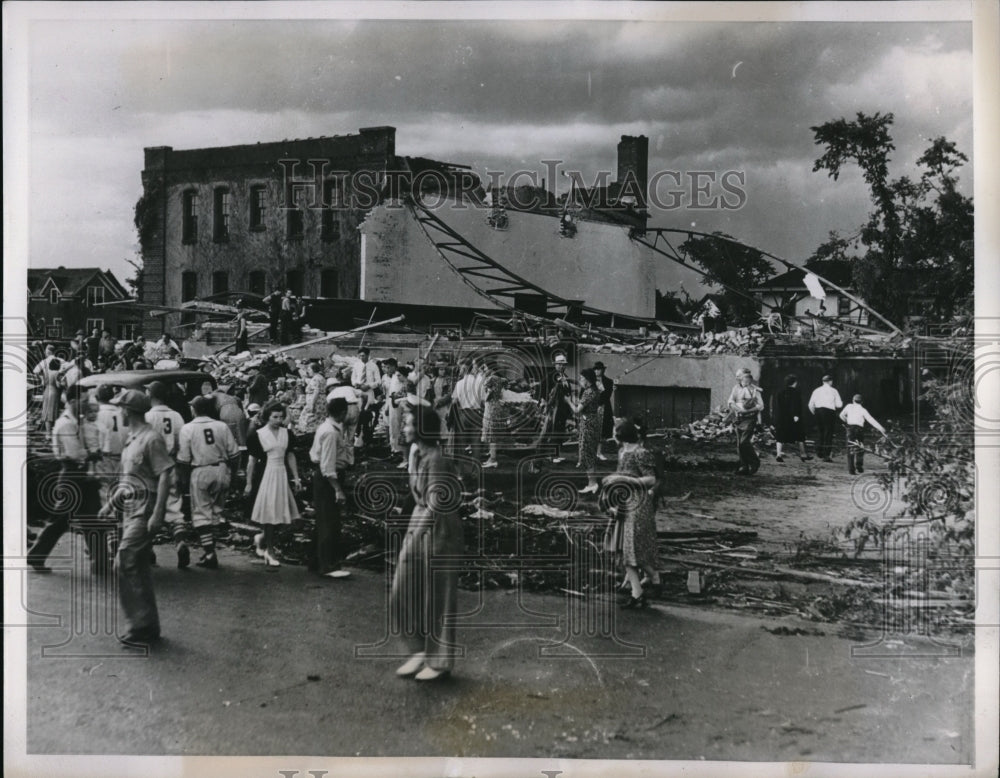 1939 Wreckage of armory after tornado in Anoka Minn.-Historic Images