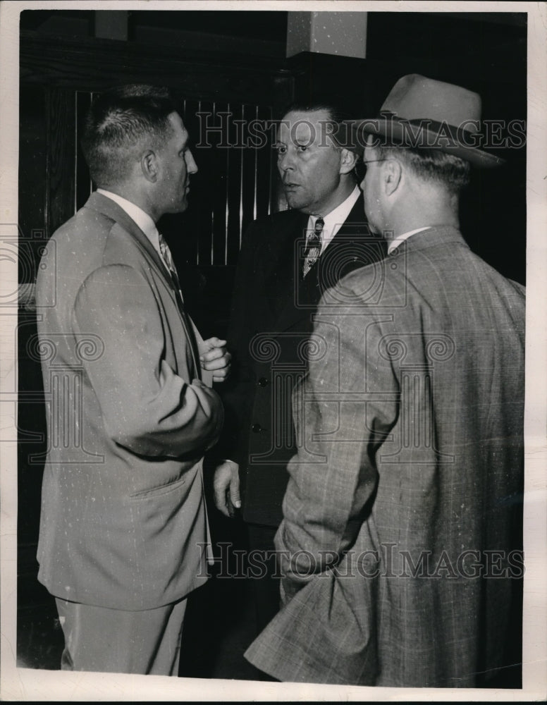 1949 Press Photo Police Lt Richard Wagner,Blackwell,Sgt James Fitzgerald - Historic Images