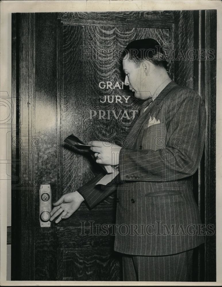 1941 Press Photo Police Capt Mike Blackwell of Cleveland, Ohio - neb47493 - Historic Images