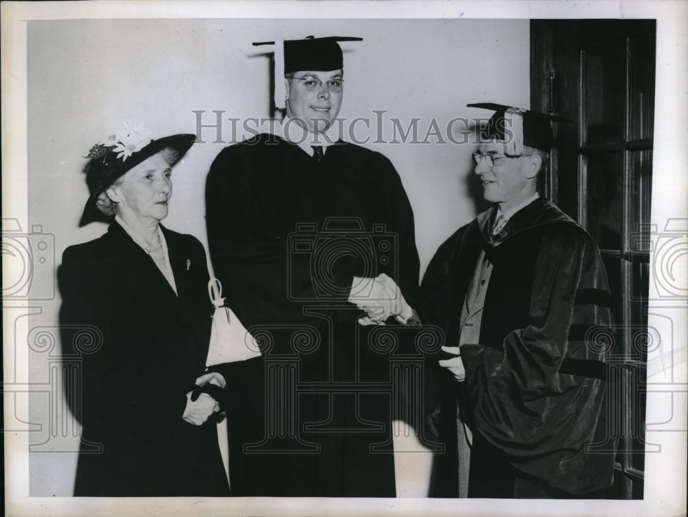 1947 Press Photo Miss Eleanor Gregg Traveled From Her Home In Bangor Ireland - Historic Images