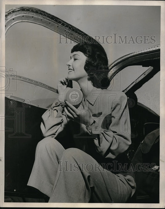 1946 Ann Hamilton-Historic Images