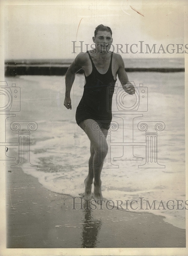 1930 Press Photo Al Laasman Former Captain Of The N.Y.U. Football Team - Historic Images