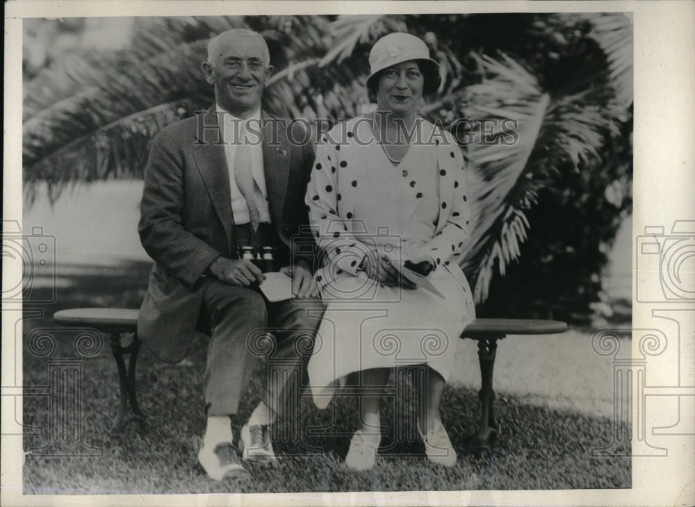 1933 Mr. &amp; Mrs. J. Simon Healy at Hialeah Park in Miami  - Historic Images