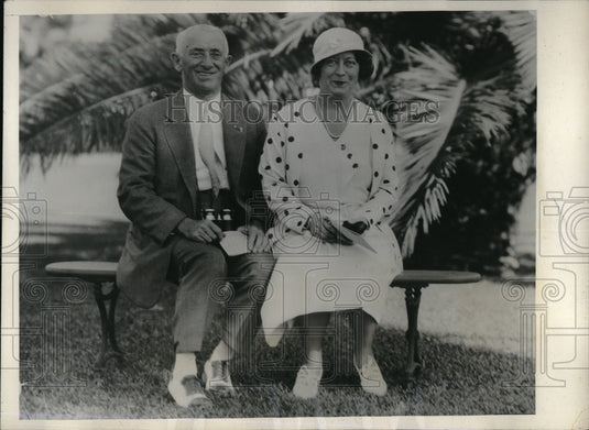 1933 Mr. & Mrs. J. Simon Healy at Hialeah Park in Miami  - Historic Images