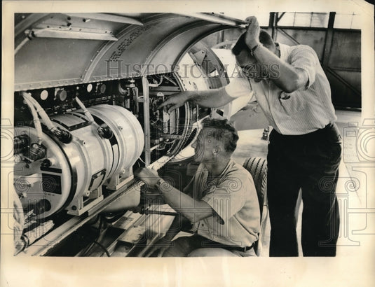 1960 Bell Telephone Labs, TJ Grisser & D.R. Hagner & Thor missle-Historic Images
