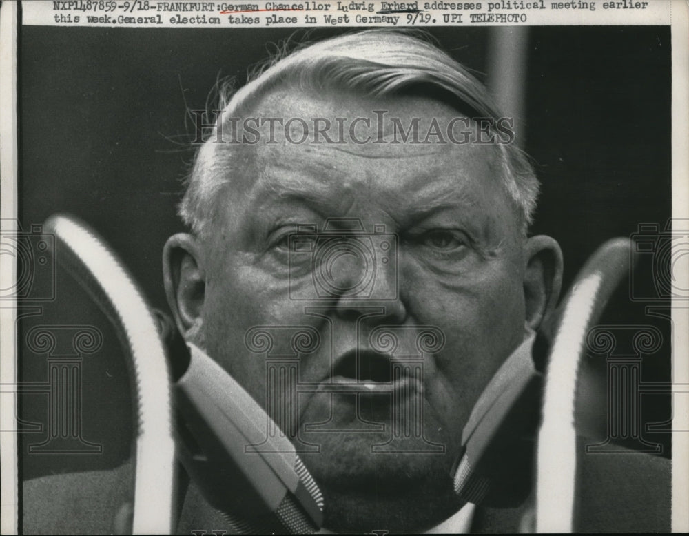 1965 Press Photo German Chancellor Ludwig Erhard Addresses Political Meeting - Historic Images