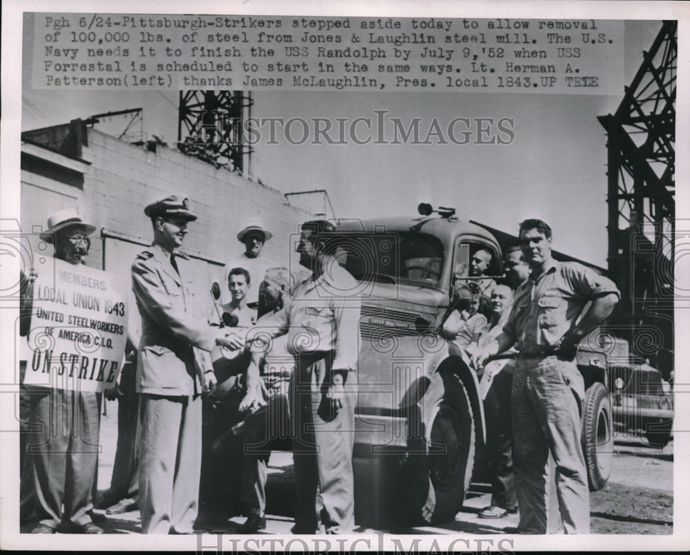 1952 Striking Workers Stepped Aside To Allow Removal-Historic Images