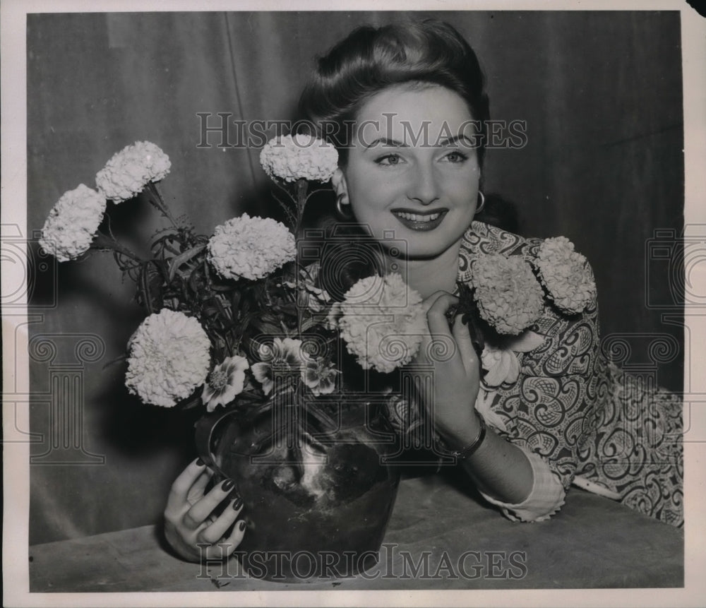 1941 Susan Stephenson Marigolds-Historic Images