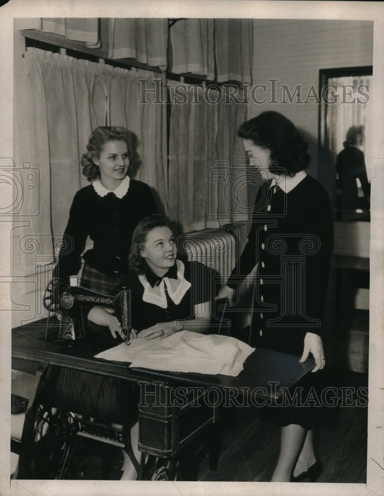 1939 Meredith College Sally Arnold Amerilia Pruitt, Eula Hutchison-Historic Images