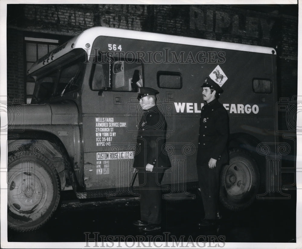 1969 Wells Fargo truck robbed of Aqueduct Race Track money in NY-Historic Images