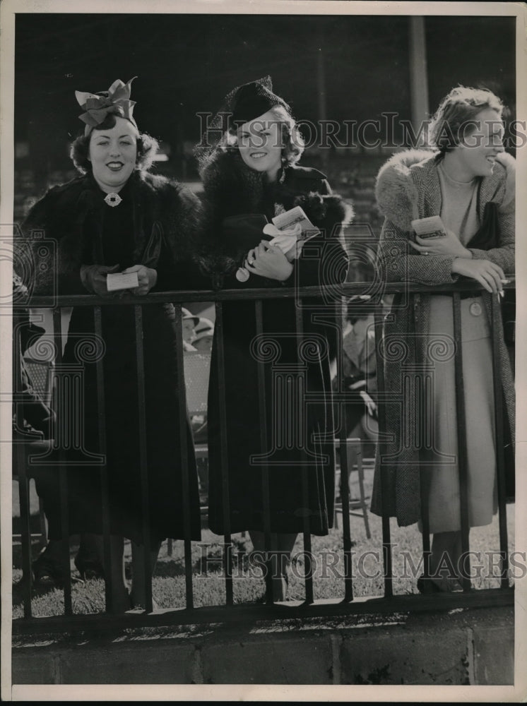 1937 Socialites Alice Andre and Mrs Jorge Andre at Belmont Races-Historic Images