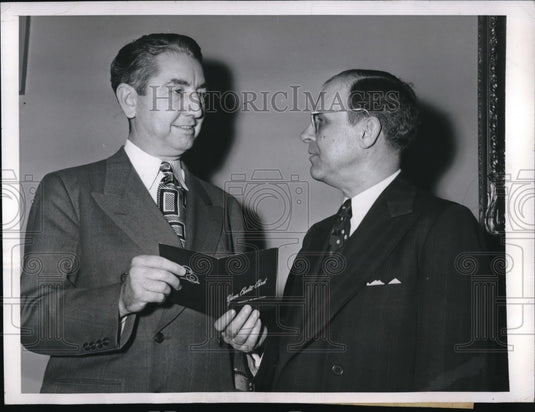 1947 Atty Gen Tom Clark, Rbt Bowman, pres of C&O RR - Historic Images