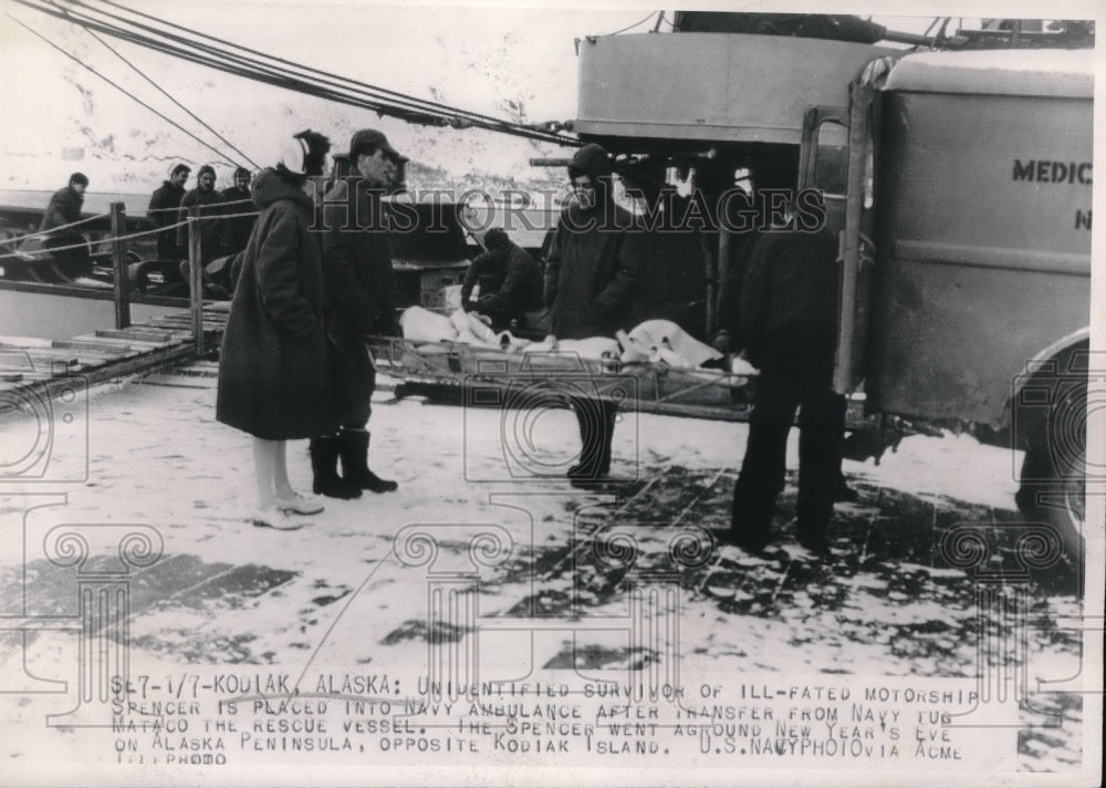 1948 Press Photo Kodiak, Alaska rescue of ship Spencer victim to Navy ambulance - Historic Images