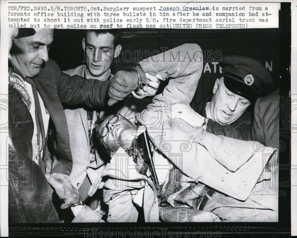 1958 Press Photo A burglary suspect Joseph Greemlaw after 3 bullets were fired - Historic Images