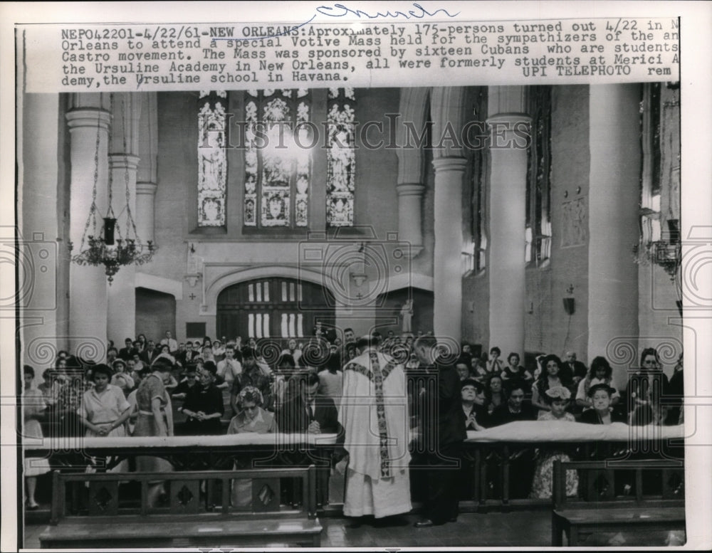 1961 Press Photo Votive Mass Held In New Orleans For Cuban Sympathizers - Historic Images