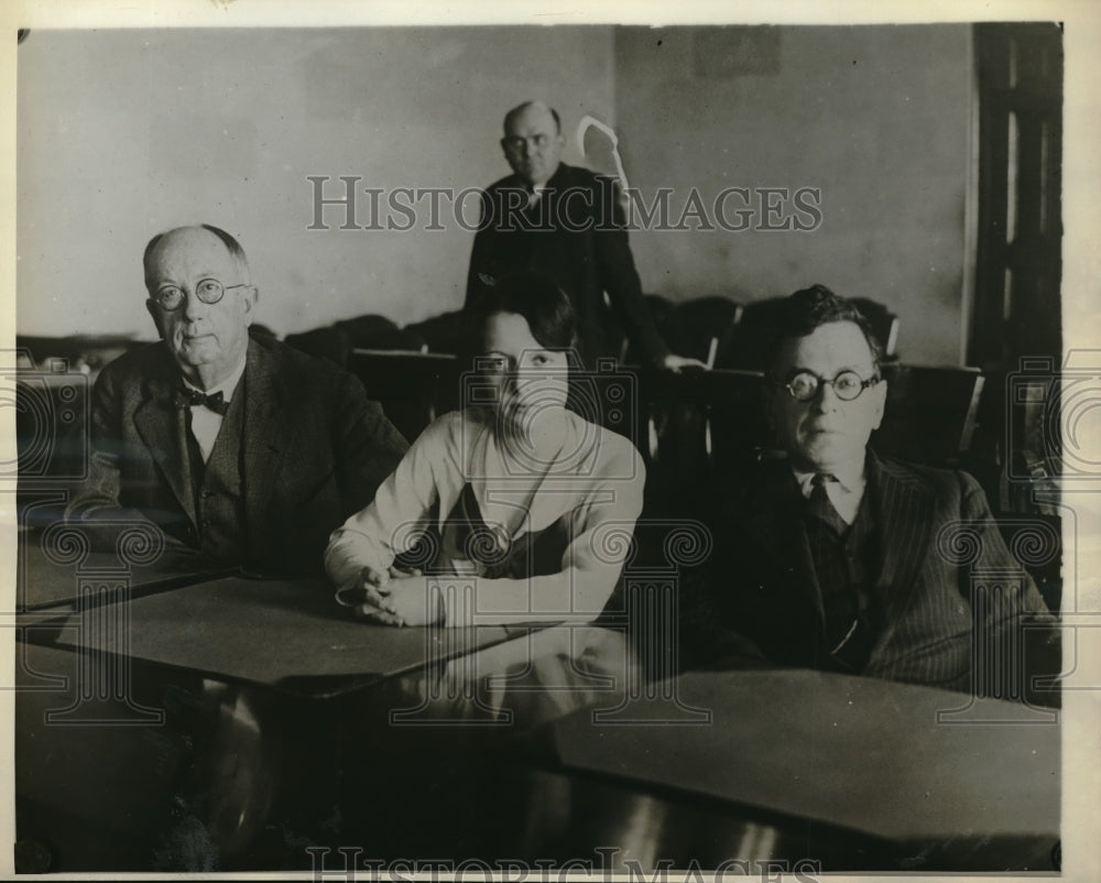 1930 Hugh Dickson Eunice Fringle and Theodore Gottadanker in court. - Historic Images