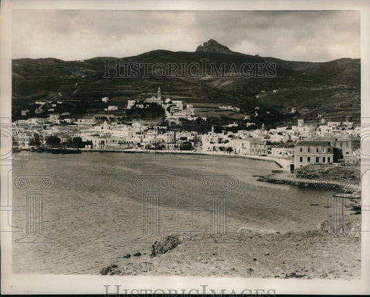 1940 Harbor of Tinos where the cruiser Helle was torpedoed and sunk - Historic Images