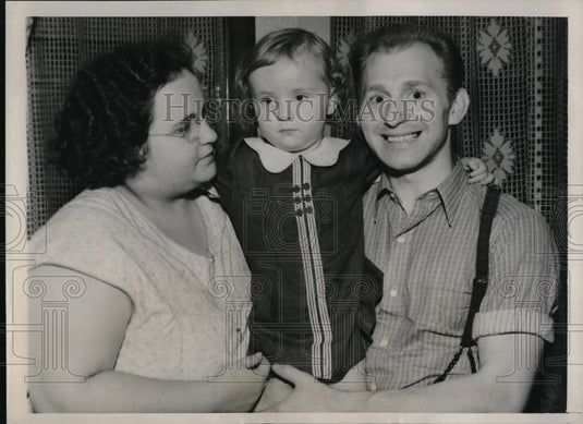 1937 Press Photo Mr & Mrs Paul Richter Caretakers Of Florence Ann - Historic Images