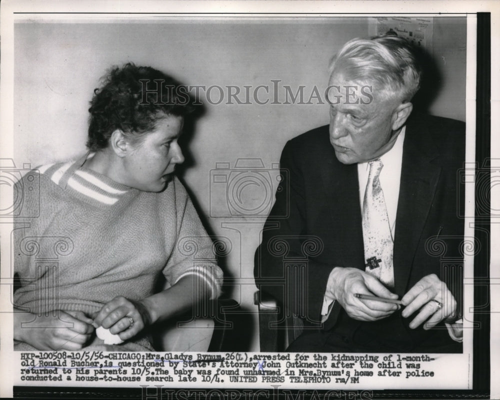 1956 Press Photo Mrs. Gladys Bynum Arrested for Kidnapping, Attorney Gutknecht - Historic Images