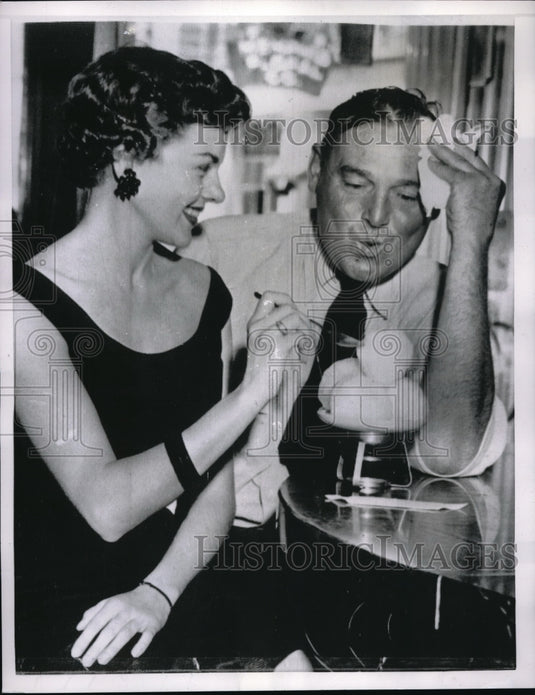 1955 Press Photo Janice Bpwles & James Millwood & snowball sundae, Memphis,TN - Historic Images