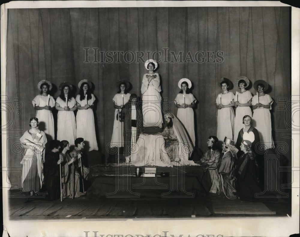 1930 Press Photo Members Of Cast Of Star Gleams Christmas Pageant - neb51502 - Historic Images