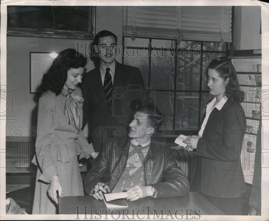 1948 Press Photo HW Grady School at Univ of Ga. Bill Ott,R Friend,R Mitchell, - Historic Images