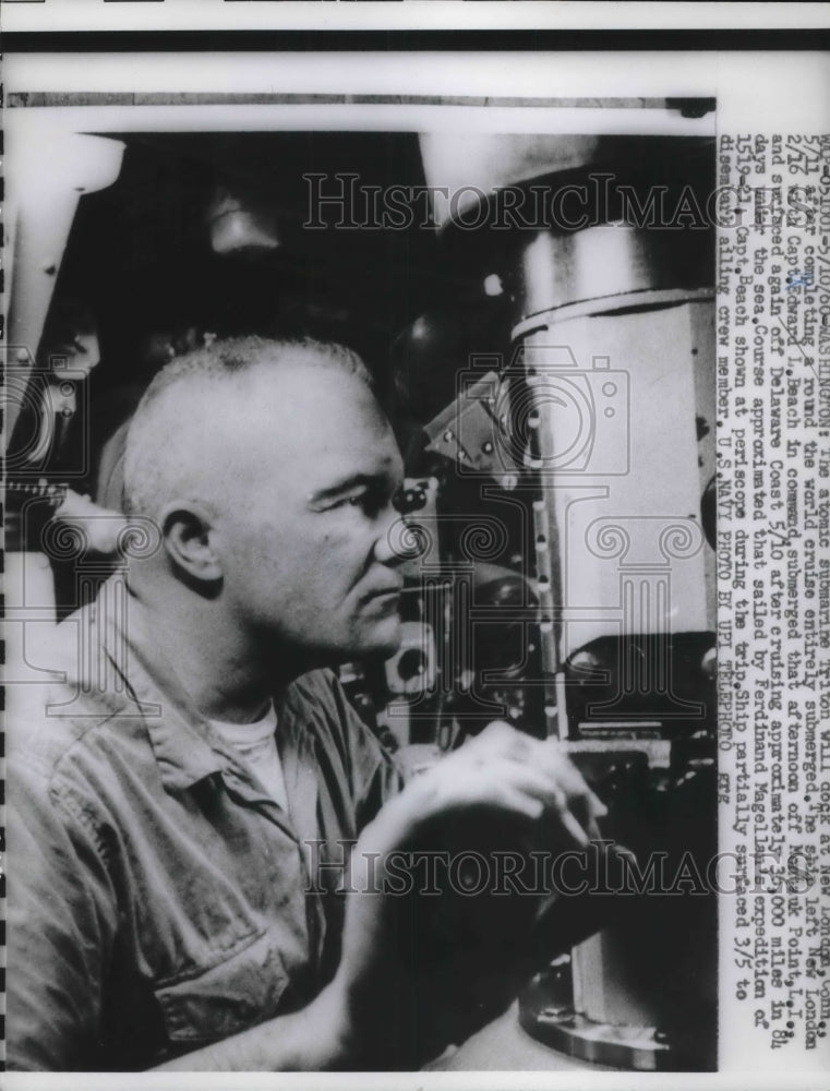 1960 Press Photo Capt Edward Beach in atomic submarine Triton - neb51890 - Historic Images