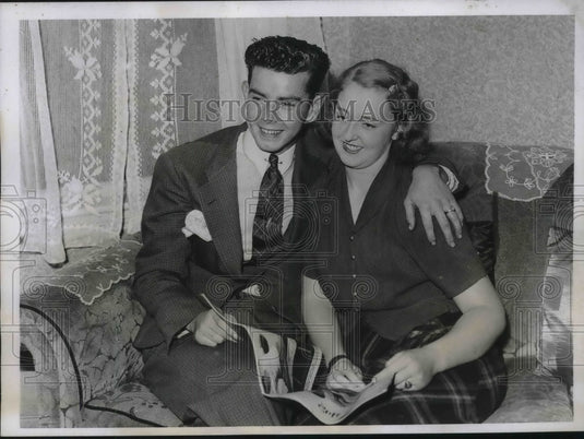 1937 Mr & Mrs Wallace Hodgkins of Malden, Mass  - Historic Images