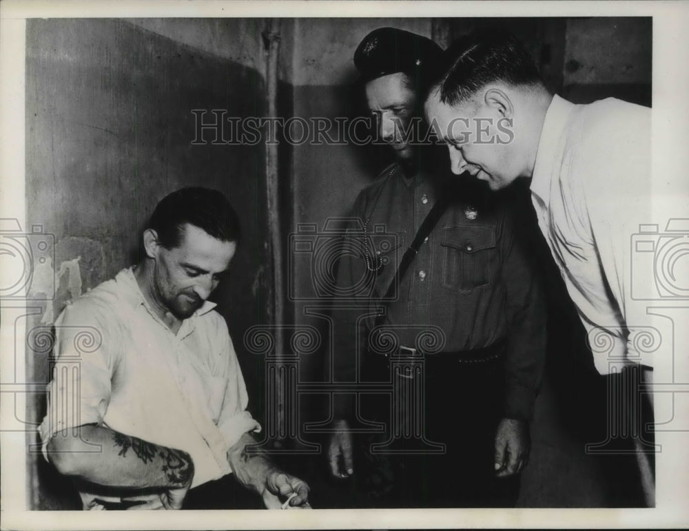 1938 Press Photo Edward Amos, 42, in the Conshocken Jail after capture-Historic Images