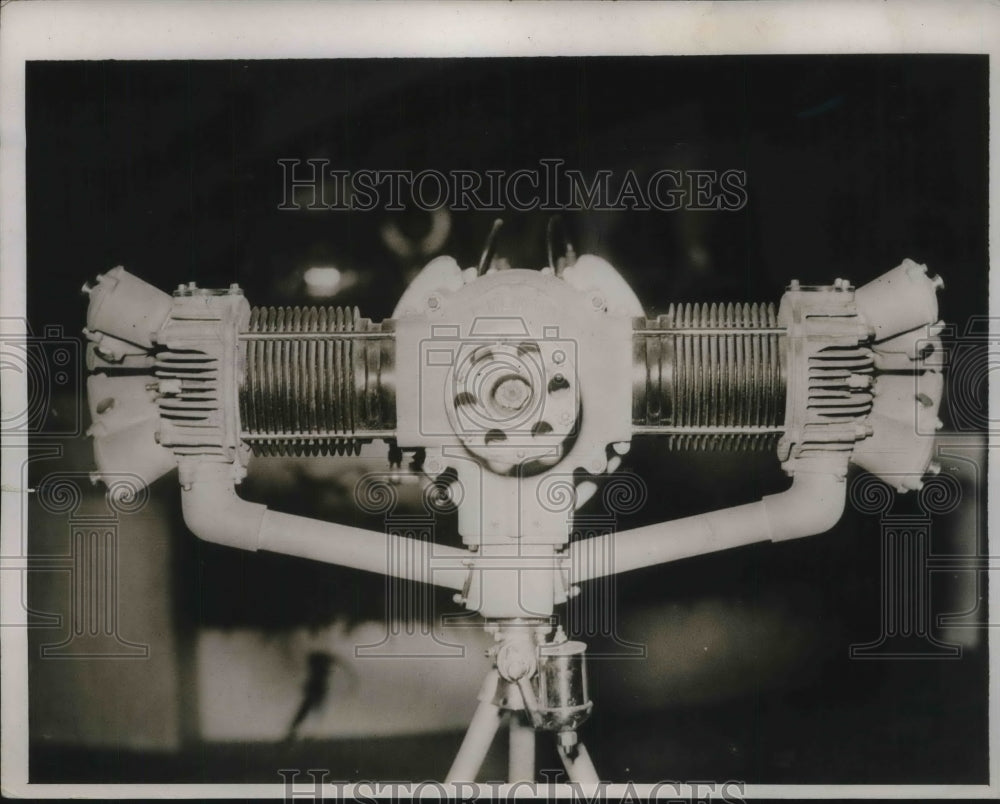 1937 Press Photo 2-cylinder motor of the midget plane on the French Market - Historic Images