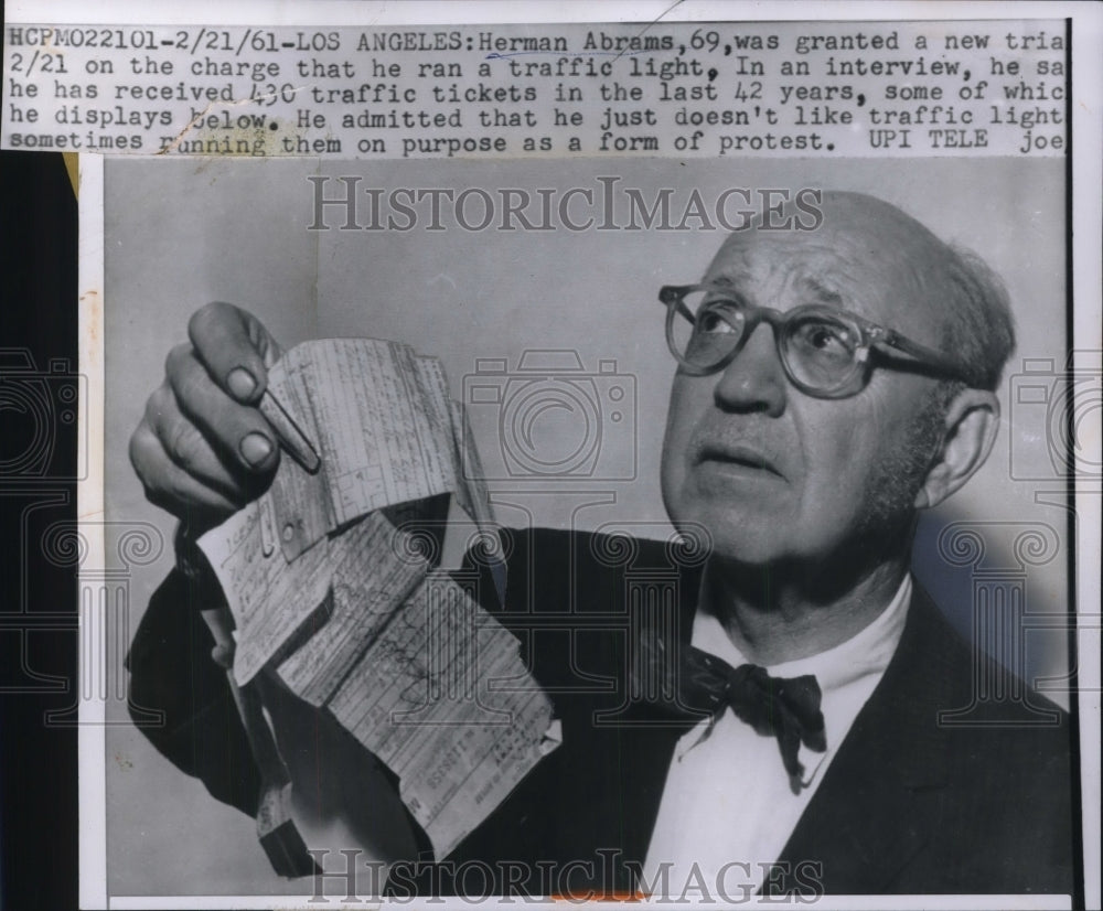 1961 Press Photo Herman Abrams Granted New Trial On Charge That He Ran Light - Historic Images