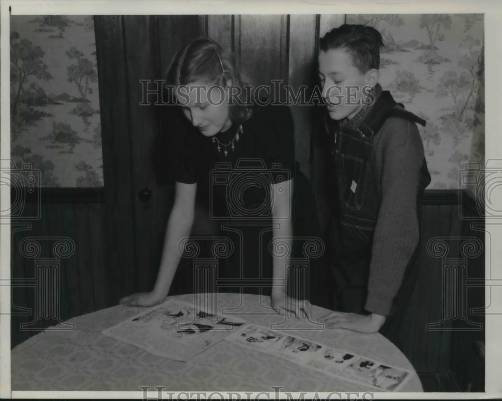 1940 Press Photo Salme and Allen Doulun - Historic Images