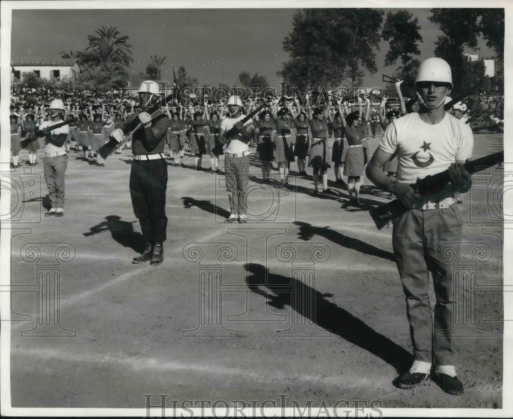 1968 Press Photo Armed girls and men taking part in Turkish Youth Day Parade - Historic Images