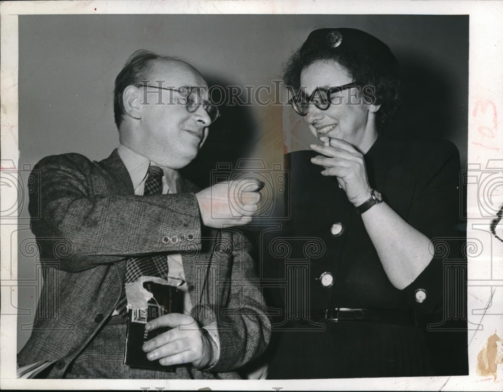 1947 Gerhard Eisler with Attorney Carol King Eat Candy at Hearing - Historic Images