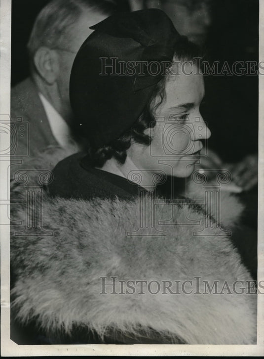 1932 Press Photo Margaret Boudry Testifies At Inquest Of Charles Bertram Arnold - Historic Images
