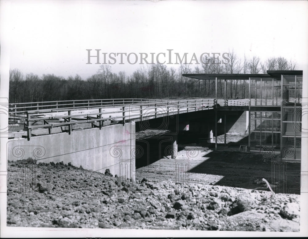 1961 Press Photo Chabek Circle Bridge, Parma, Ohio - Historic Images