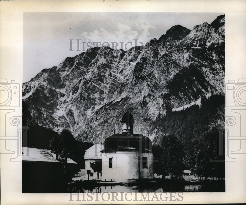 1970 The Pilgrim Chapel of St. Bartholomew, King&#39;s Lake - Historic Images