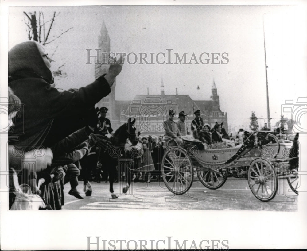 1966 Princess Beatrix of Netherlands w/ her fiance, Claus von - Historic Images